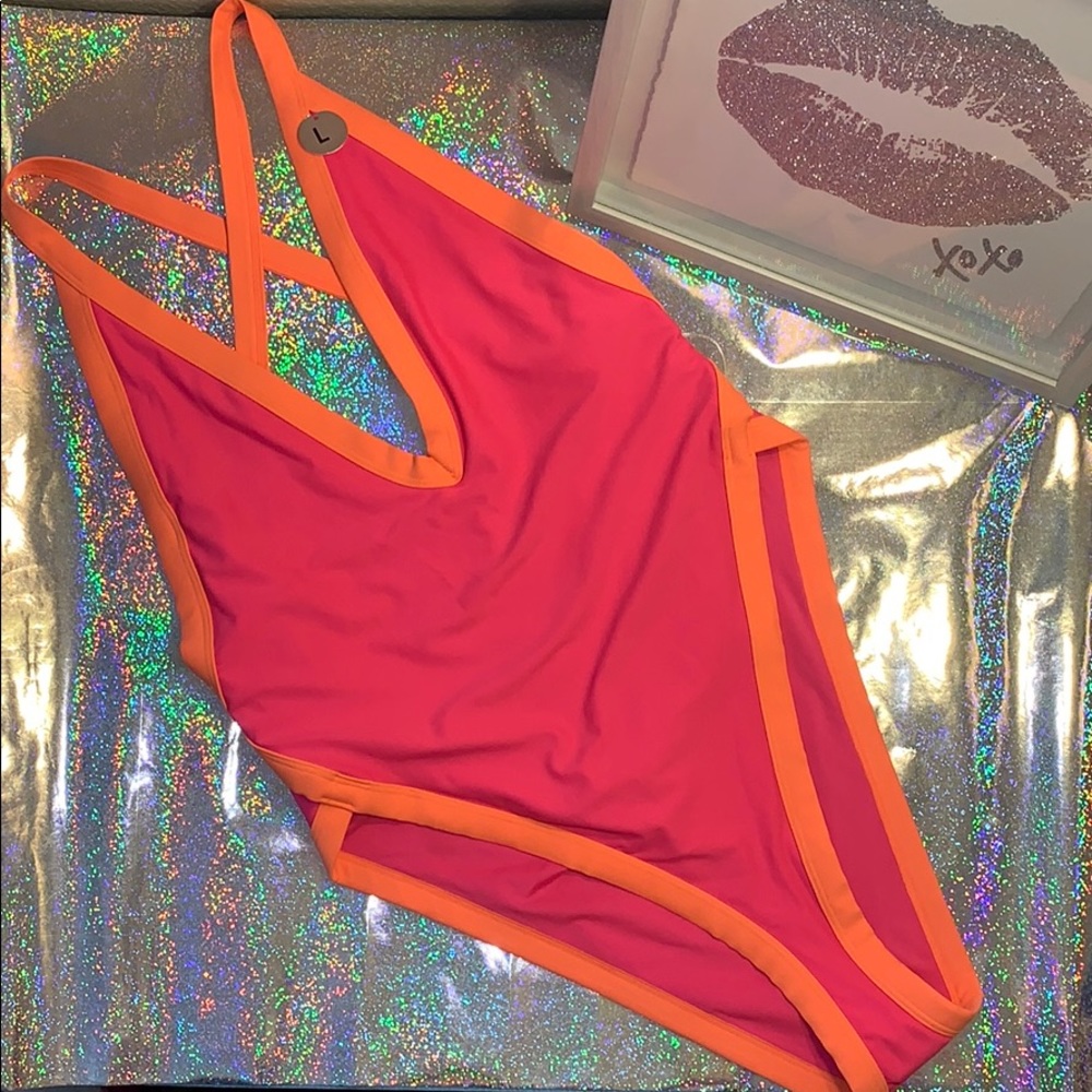 👙Neon orange&pink bathing suit🐡💕